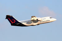 OO-DJT @ EBBR - Leaving Brussels Airport from rwy 20