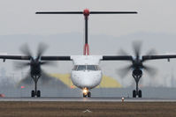 OE-LGH @ VIE - Dash8-400
