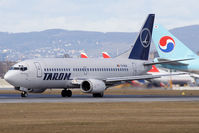 YR-BGA @ VIE - Boeing 737-38J