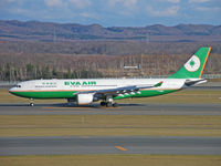 B-16305 @ RJCC - A330-203/EVA AIR/Chitose