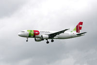 CS-TKN @ EBBR - Landing at Brussels Airport - by Marc Nollet