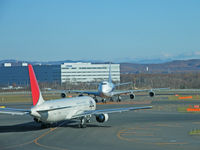 JA8236 @ RJCC - Boeing 767-346/JAL/Chitose