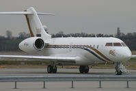 N171JJ @ VIE - MBI International Bombardier Globalexpress - by Thomas Ramgraber-VAP