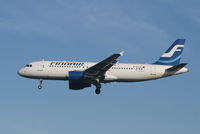OH-LXC @ EBBR - arrival of flight AY811 to rwy 25L