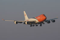 OO-THA @ VIE - TNT Boeing 747-400 - by Yakfreak - VAP