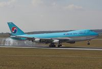 HL7434 @ LOWW - Koean Air Cargo - by Delta Kilo