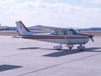 N55299 @ KLNK - Short stop - by Gary Schenaman