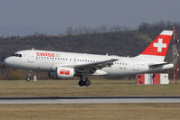 HB-IPT @ VIE - Airbus Industrie A319-112 - by Juergen Postl