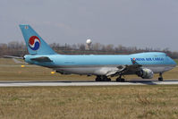 HL7434 @ VIE - Boeing 747-4B5F (SCD) - by Juergen Postl