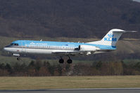 PH-KZD @ VIE - Fokker70 - by Juergen Postl