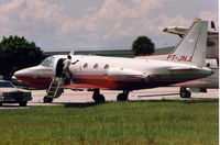 PT-JNJ @ FXE - Exotic registered Sabre 40 getting a clean when photographed at Ft.Lauderdale Exec in 1991
