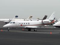 N350BN @ GEU - Superbowl visitor - by John Meneely