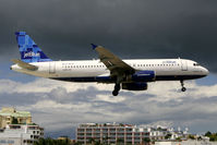 N632JB @ SXM - visitor - by Wolfgang Zilske
