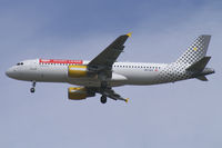 OE-LEV @ VIE - FlyNiki Airbus A320 - by Thomas Ramgraber-VAP