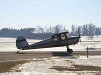 N90123 @ KLVN - Taxiing to Runway 12. - by Mitch Sando