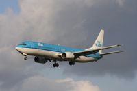 PH-BXT @ EGLL - Taken at Heathrow Airport March 2008 - by Steve Staunton