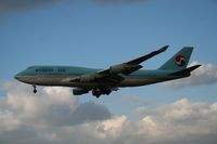 HL7485 @ EGLL - Taken at Heathrow Airport March 2008 - by Steve Staunton