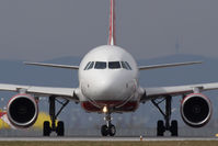 D-ABDR @ VIE - Airbus A320-214