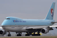 HL7403 @ VIE - Boeing 747-4B5F (SCD)