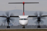 OE-LGB @ VIE - Dash8-400