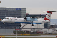 OE-LGG @ VIE - Dash8-400
