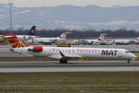 Z3-AAG @ VIE - CRJ900