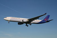 OO-SFN @ EBBR - arrival of flight SN1245 to RWY 25L