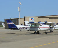 N8986V @ GKY - ATP at Arlington Municipal - by Zane Adams