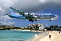 F-HKIS @ SXM - visitor