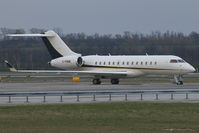 C-FBDR @ VIE - Bombardier Inc. Bombardier Globalexpress - by Thomas Ramgraber-VAP