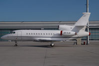 SE-DJM @ VIE - Falcon 900 - by Yakfreak - VAP