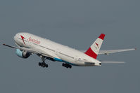 OE-LPC @ VIE - Austrian Airlines Boeing 777-200 - by Yakfreak - VAP