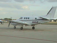 N662JS @ KTMB - At Tamiami Airport (KTMB) - by Kartike