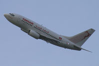 TS-IOM @ VIE - Tunisair Boeing 737-600 - by Thomas Ramgraber-VAP