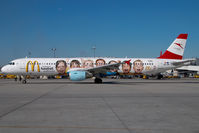 OE-LBC @ VIE - Austrian Airlines A321 in Euro 2008 colors