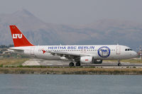D-ALTD @ LGKR - LTU A320