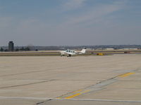 N36VG @ LNK - Landing to refuel - by Gary Schenaman