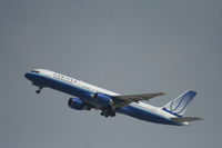 N576UA @ KLAX - Boeing 757-200 - by Mark Pasqualino