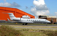 OE-ISS @ EGGW - Austrian G550 at Luton - by Terry Fletcher