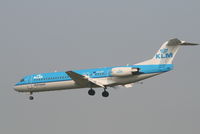 PH-OFP @ EBBR - arrival of flight KL1723 to rwy 25L