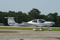 N889DS @ KLAL - DA 40 - by Mark Pasqualino