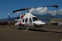 N622F @ OGG - on ramp at Kahului Maui HI