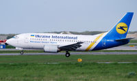 UR-GAU @ LOWW - Before takeoff