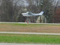 N4861S @ LOZ - Landing at London-Corbin, KY - by Bob Simmermon