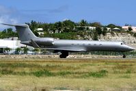 N1892 @ SXM - visitor - by Wolfgang Zilske