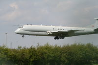 XW664 - Landing at Waddington - by E.Dodds