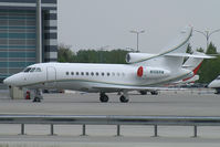 N106RW @ VIE - MMRB Services Dassault Falcon 900 - by Thomas Ramgraber-VAP