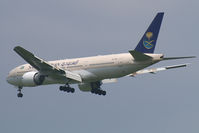 HZ-AKD @ VIE - Saudia - Saudi Arabian Airlines Boeing 777-200 - by Thomas Ramgraber-VAP