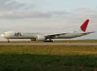 JA737J @ LFPG - My first long B777 from Japan Airlines :-) - by Shunn311