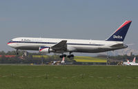 N1604R @ LOWW - Delta Boeing 767 in old livery - by Delta Kilo
